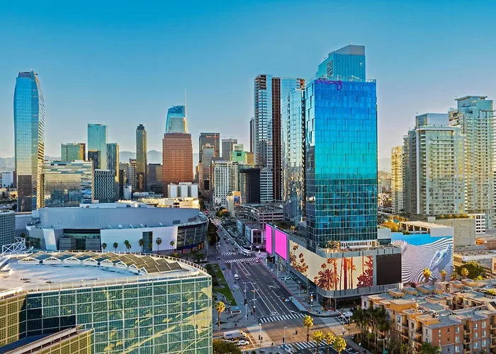 Moxy Downtown Los Angeles