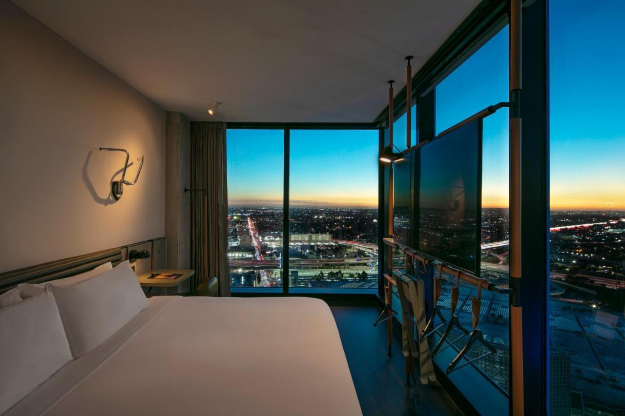 Moxy Downtown Angeles Hotel