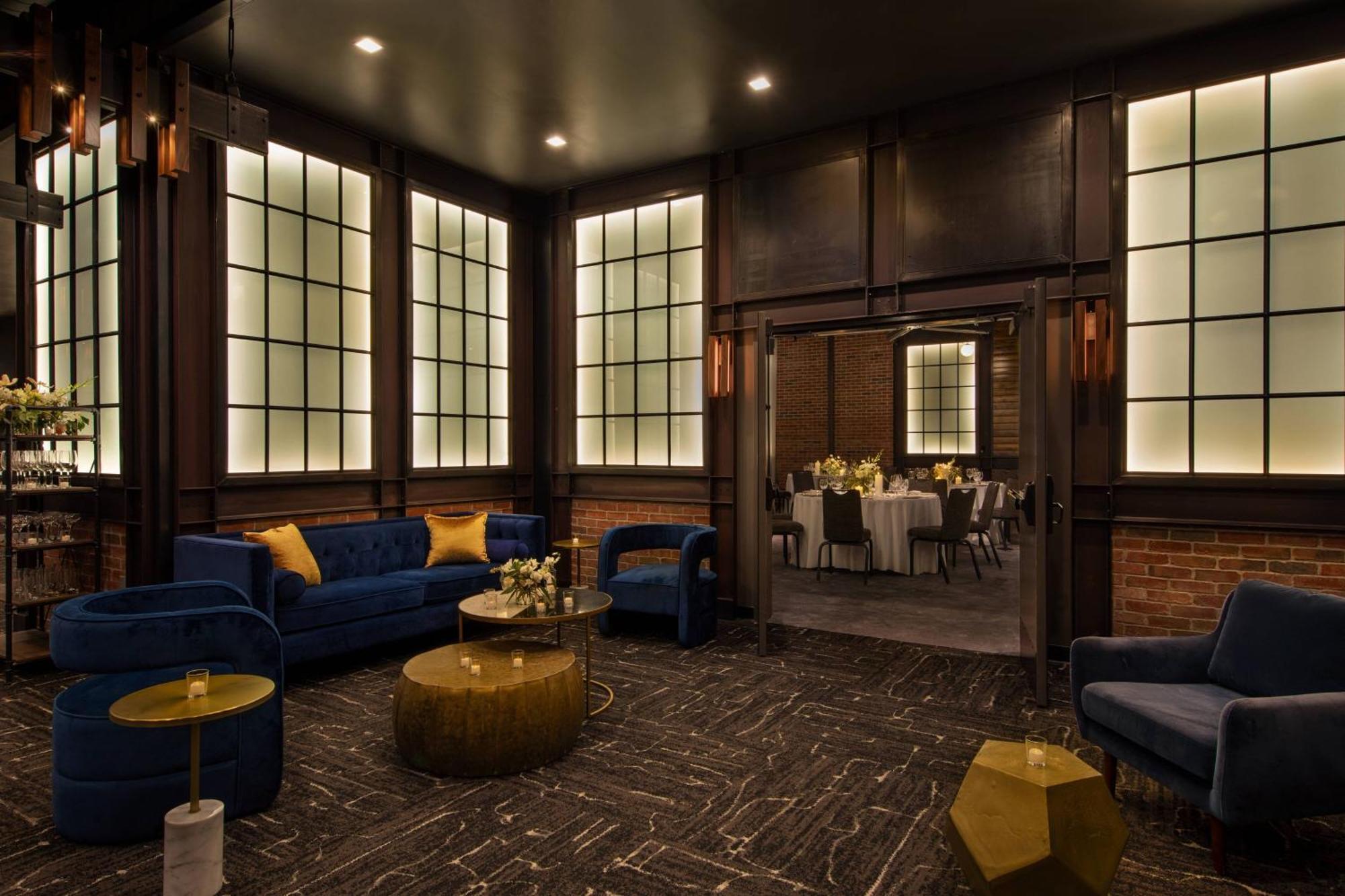 Moxy Downtown Angeles Hotel