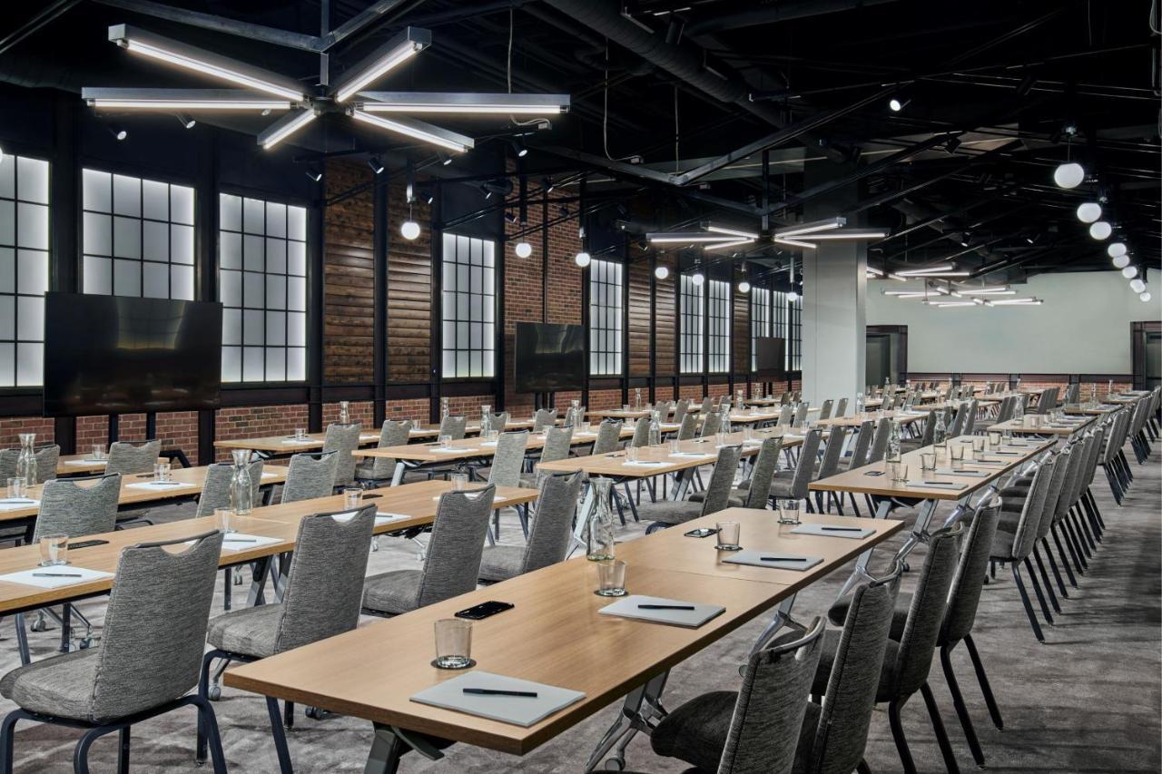 Hotel Moxy Downtown Angeles 4*